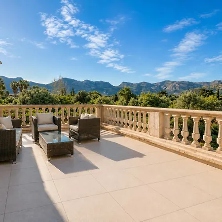 Private With Pool & Views Peaceful